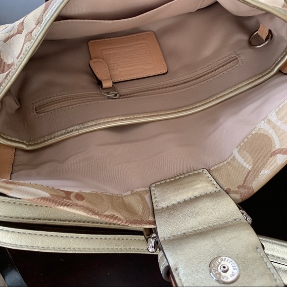 Coach handbag - Picture 3 of 3